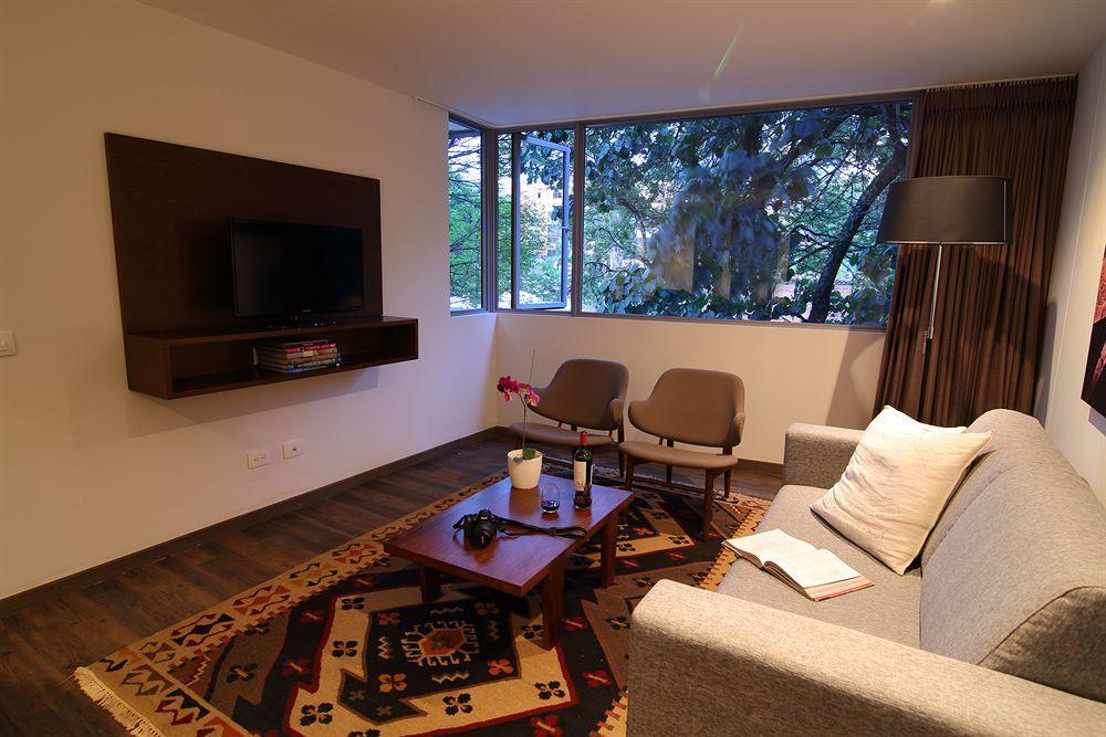 Sites Hotel Medellin Luaran gambar Living room